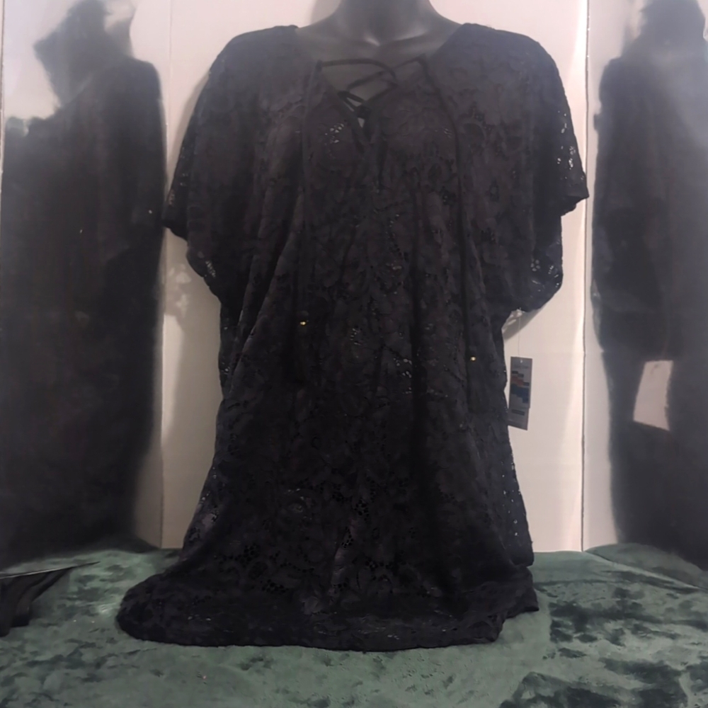 Time and Tru medium black